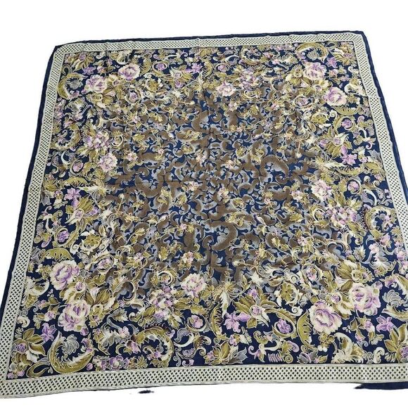 Georgiou scarves  - Picture 1 of 6